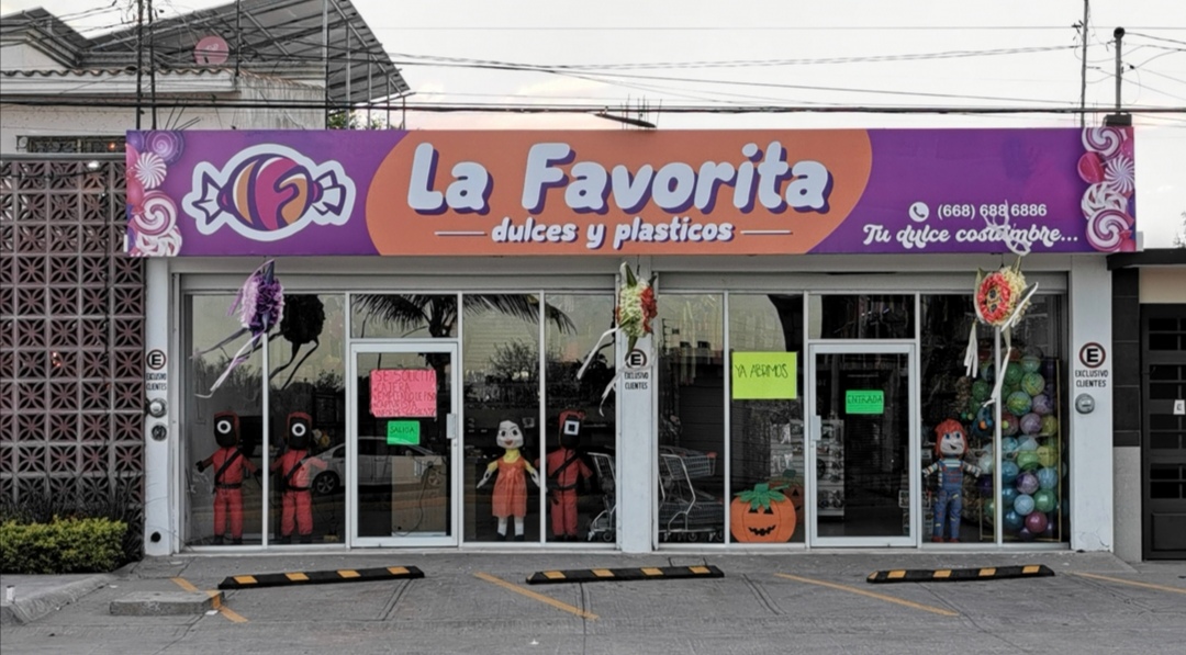 LA FAVORITA dulces y plasticos