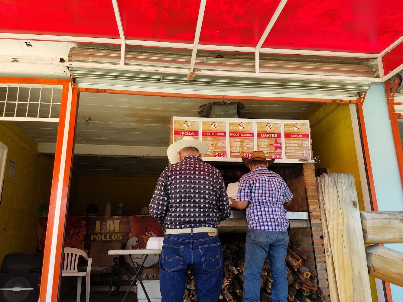 Pollos (Mega Pollos A La Leña)