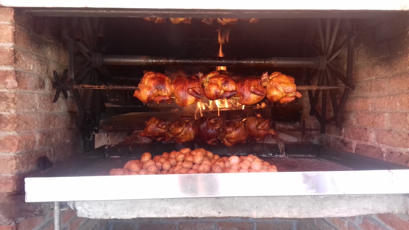 Pollos (Mega Pollos A La Leña)