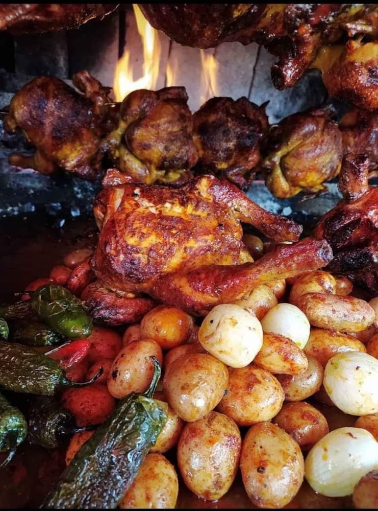 Pollos (Mega Pollos A La Leña)