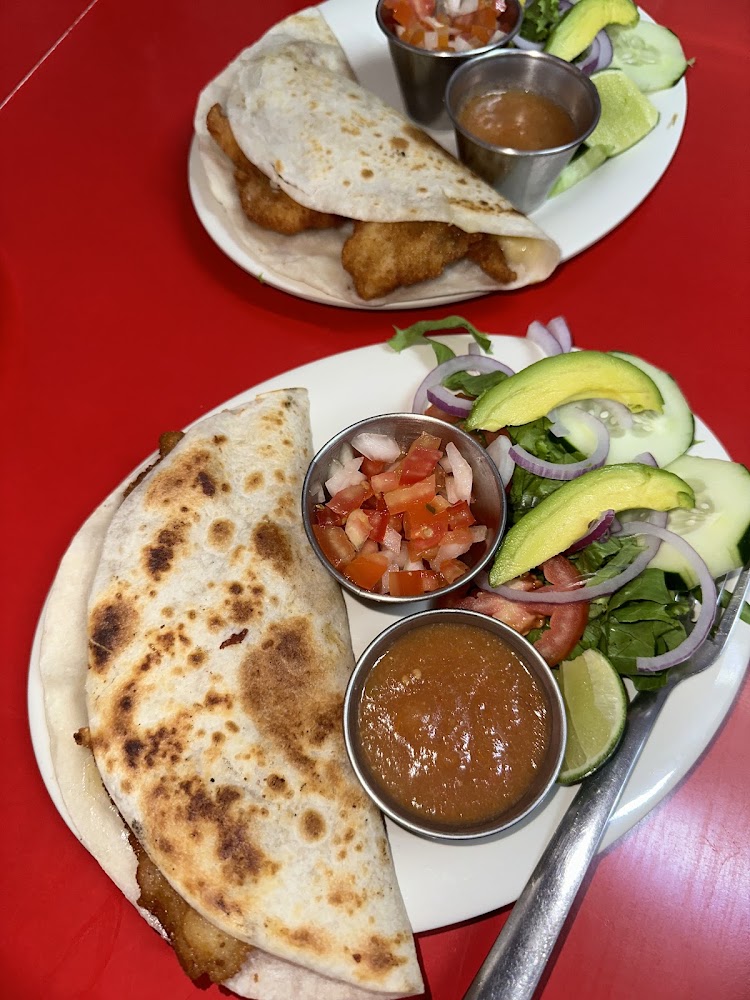 Tacos y Mariscos “El Danny