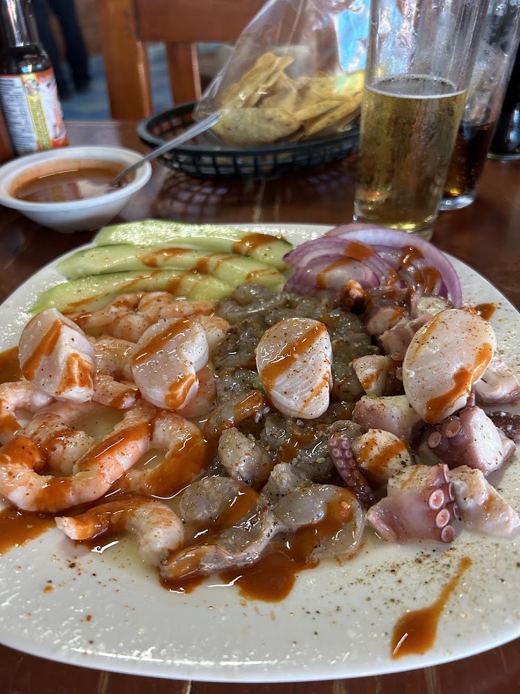 Isleños Restaurant de Mariscos