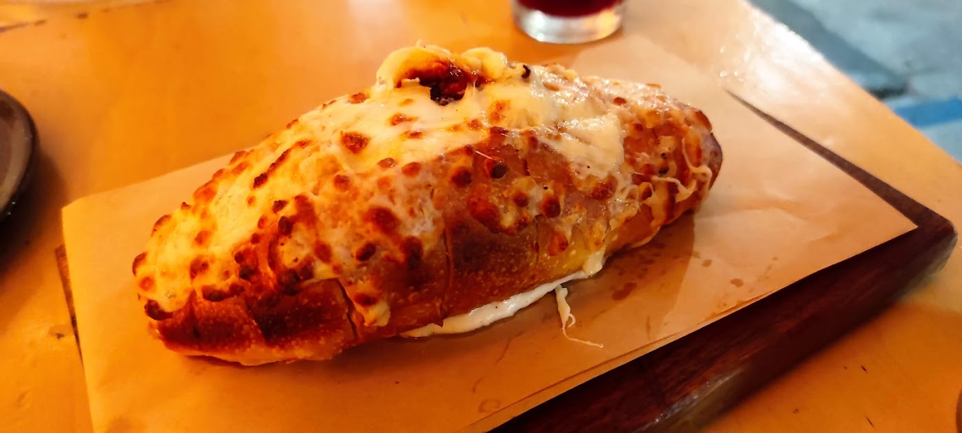 Petite Pizzería