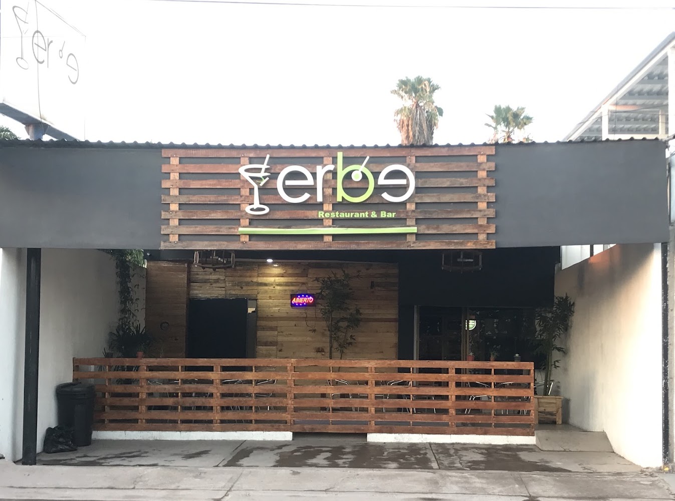 Erbe Restaurant and Bar