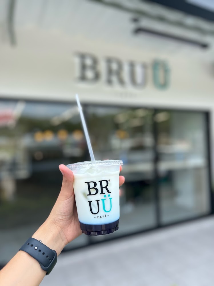 Bruü Café