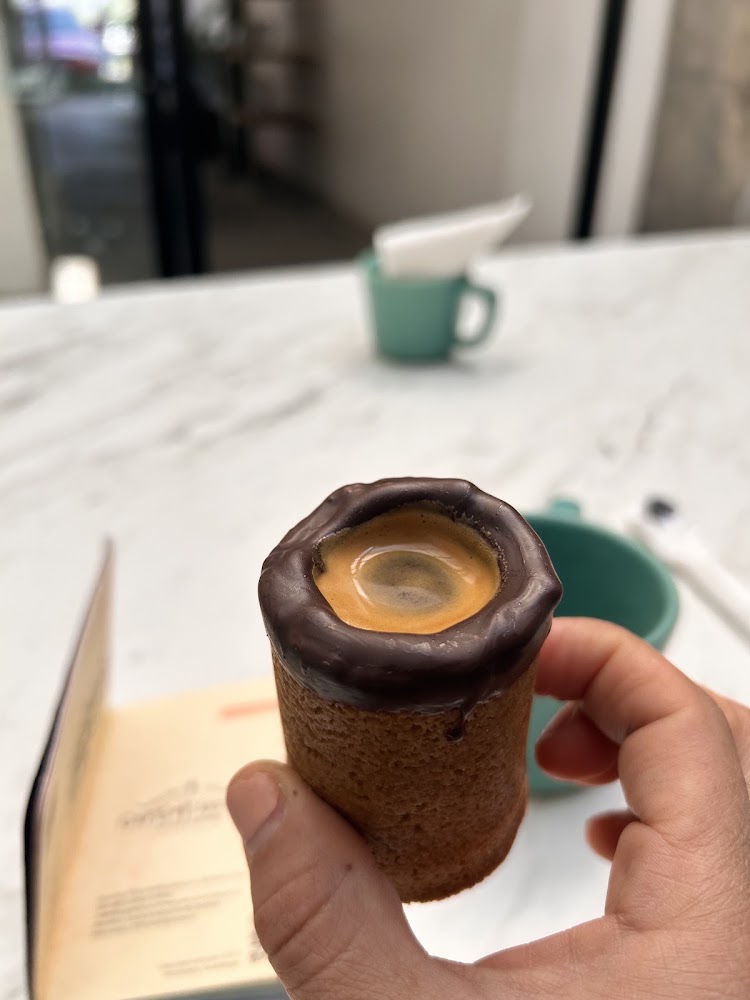 Bruü Café
