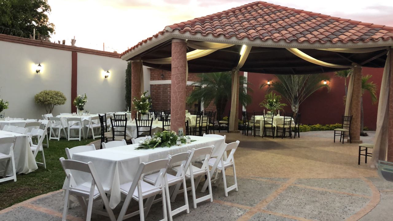 Salon de eventos " la finquita "