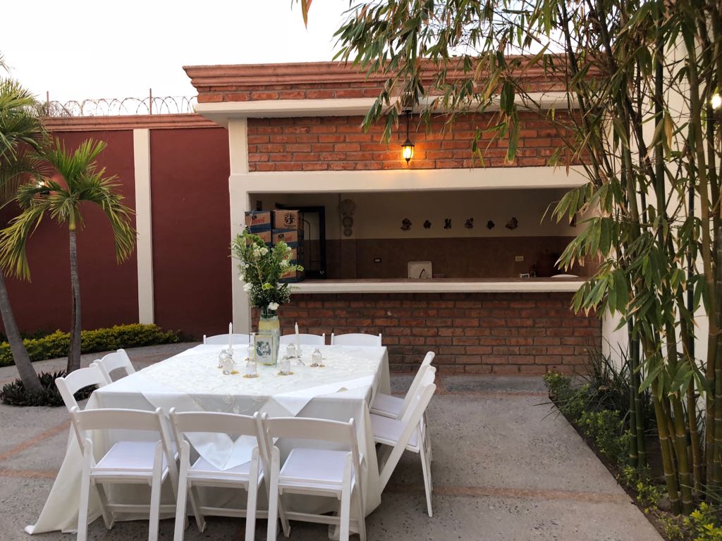 Salon de eventos " la finquita "