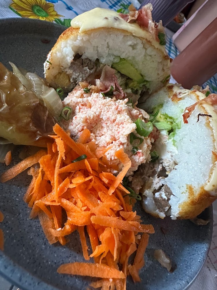 MANÁ SUSHI AND POKES