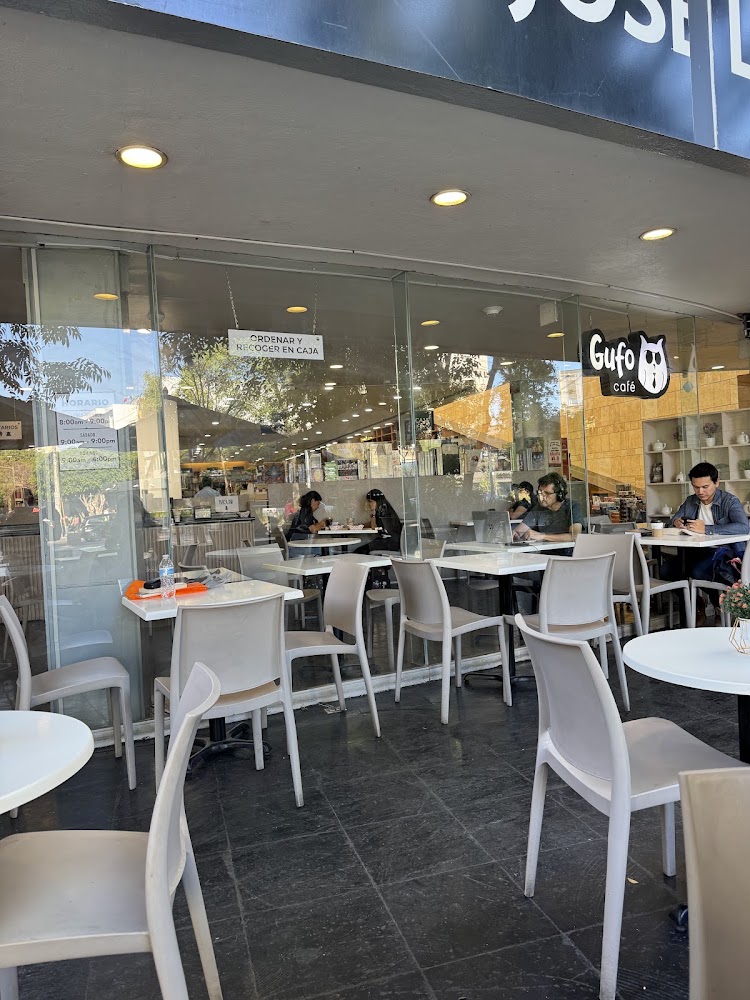 Gufo Café