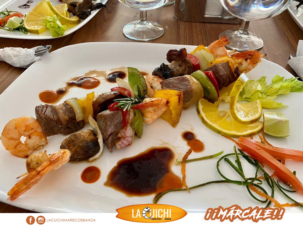La Cuichi Mariscos Banda