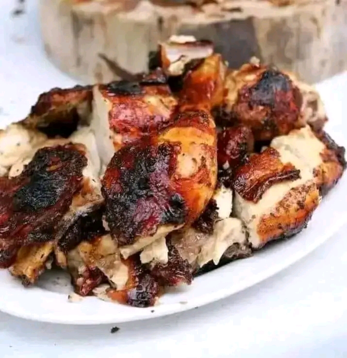 Pollos a la Leña Pollito Lindo