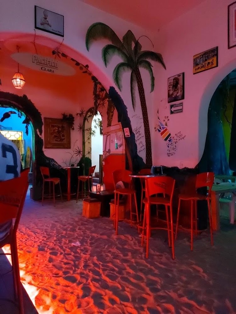 Hunga Jungla Bar