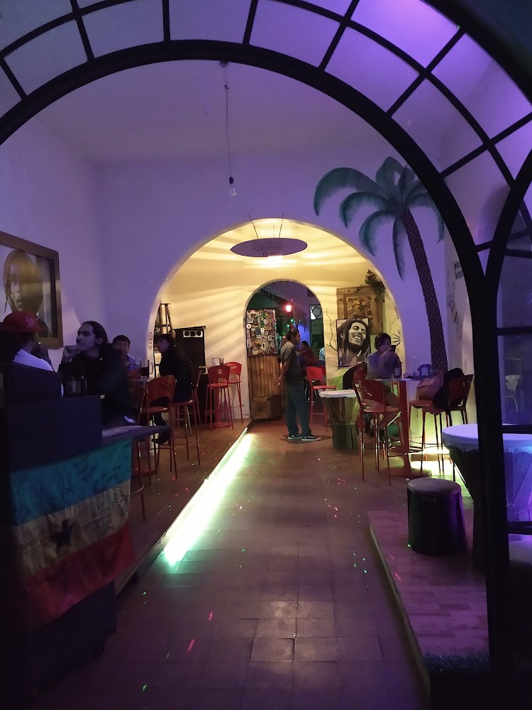 Hunga Jungla Bar