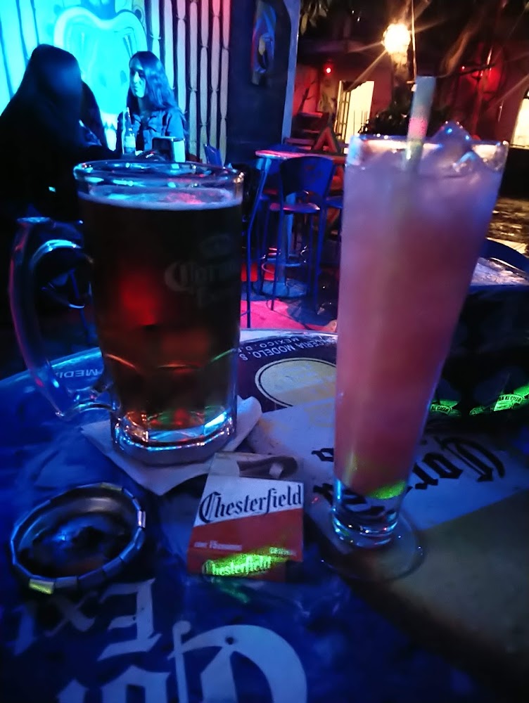 Hunga Jungla Bar