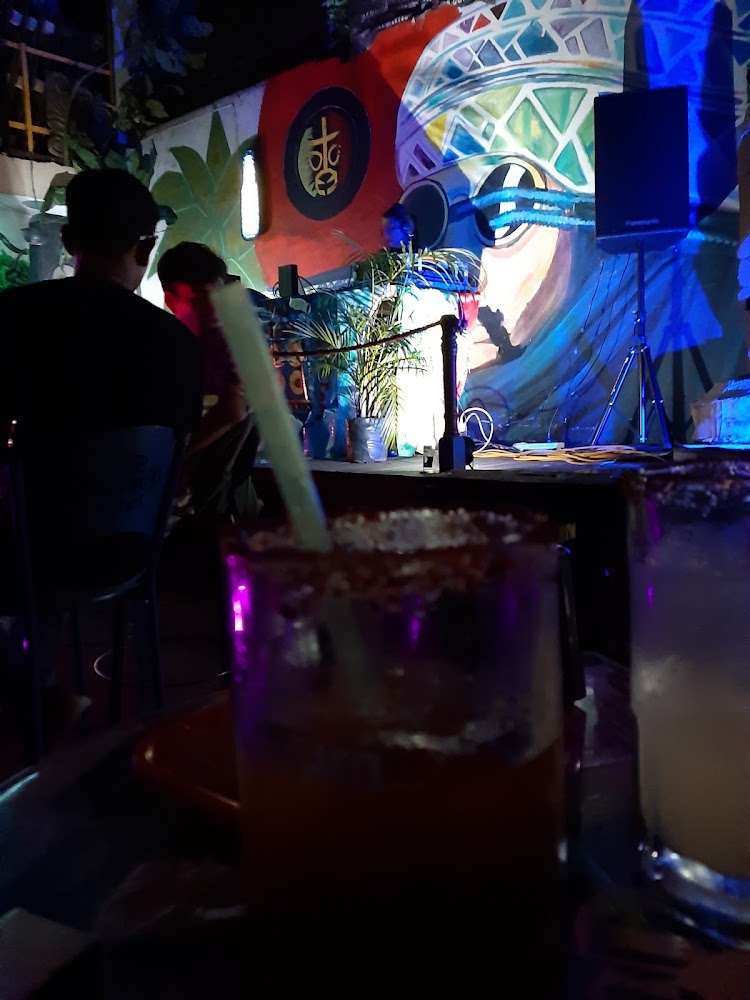 Hunga Jungla Bar