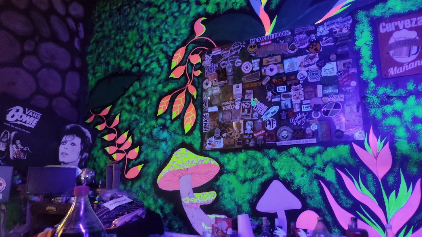 Hunga Jungla Bar