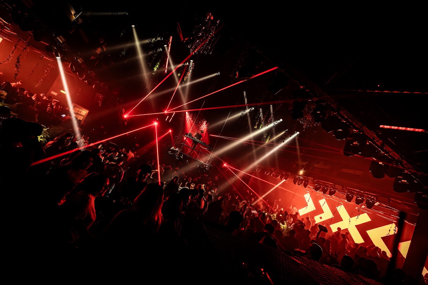 H Live Club & Show