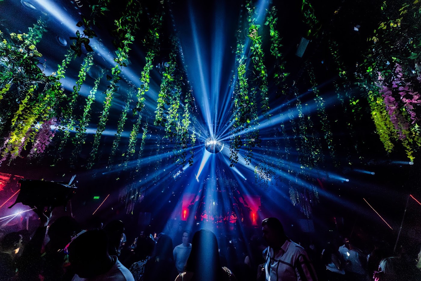 H Live Club & Show