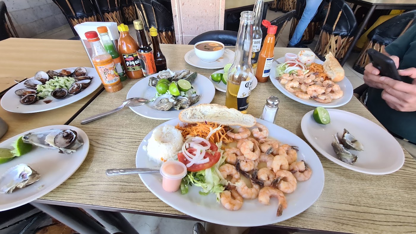 Mariscos El Güero del Boulevard