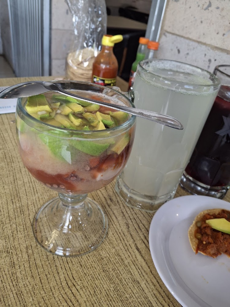 Mariscos El Güero del Boulevard