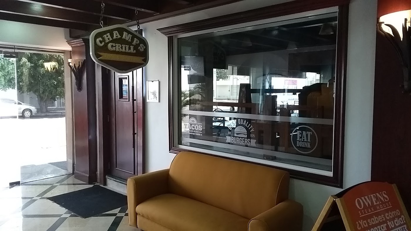 Champs Grill Food & Sport Bar