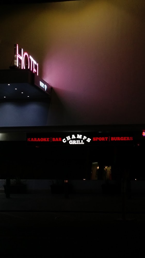 Champs Grill Food & Sport Bar