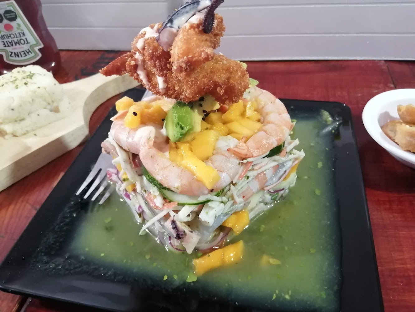 "LA BARCA" Mariscos