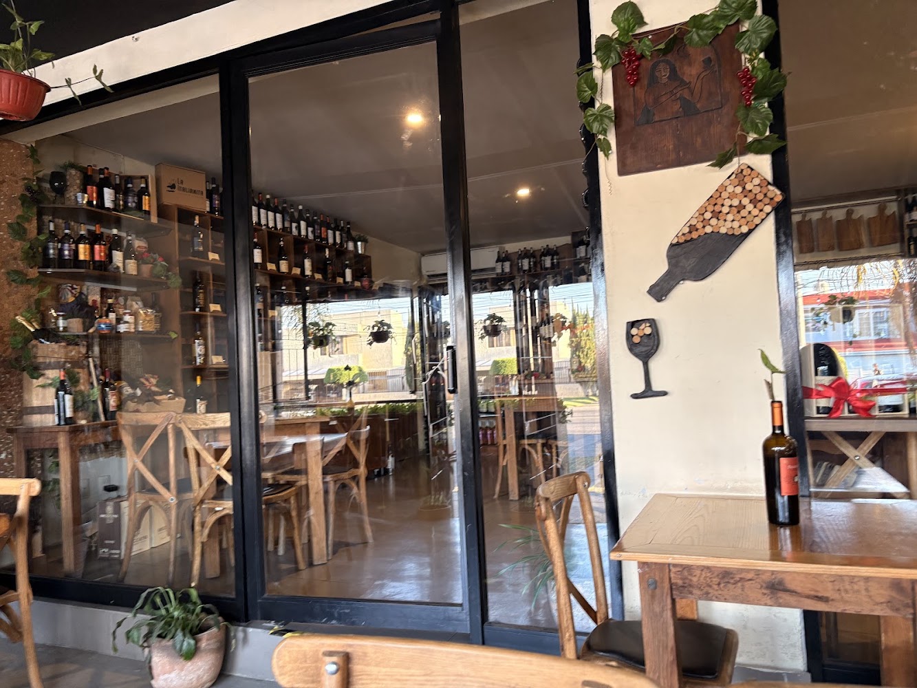 Lalli Mia Wine bar