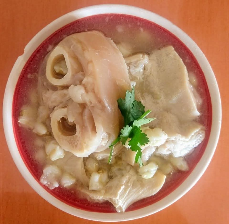 Cenaduria Leo