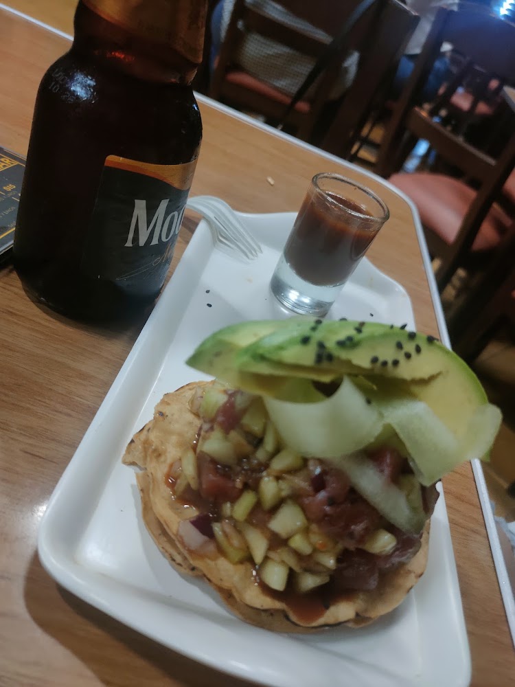 La Bodega Wings & Beer