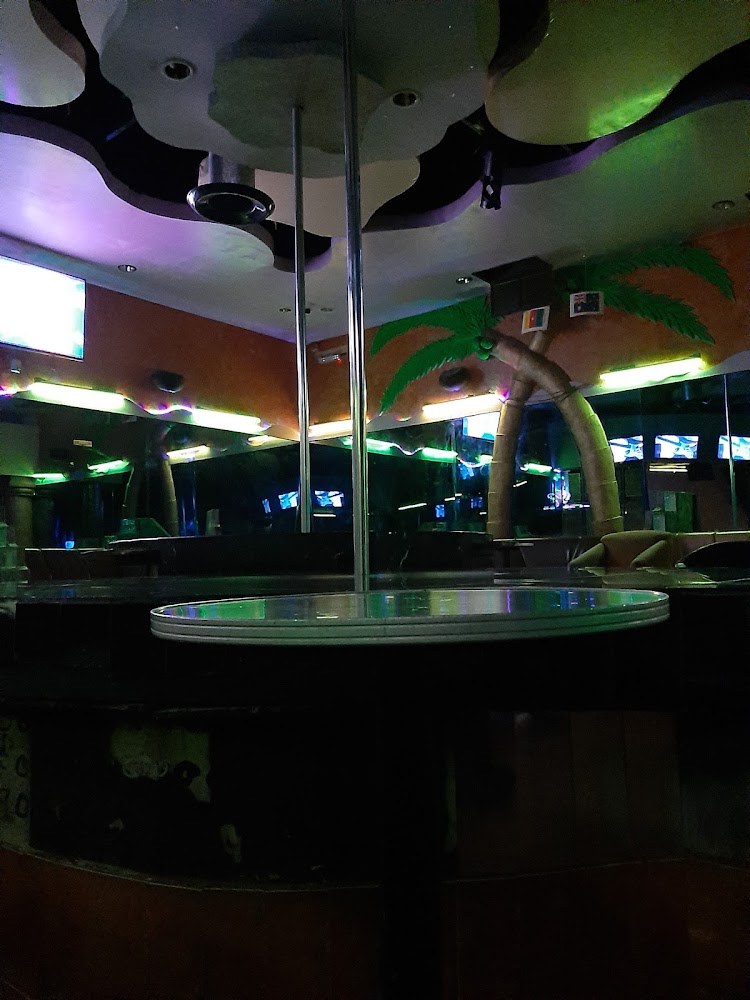 Foxxyz Exclusive Club