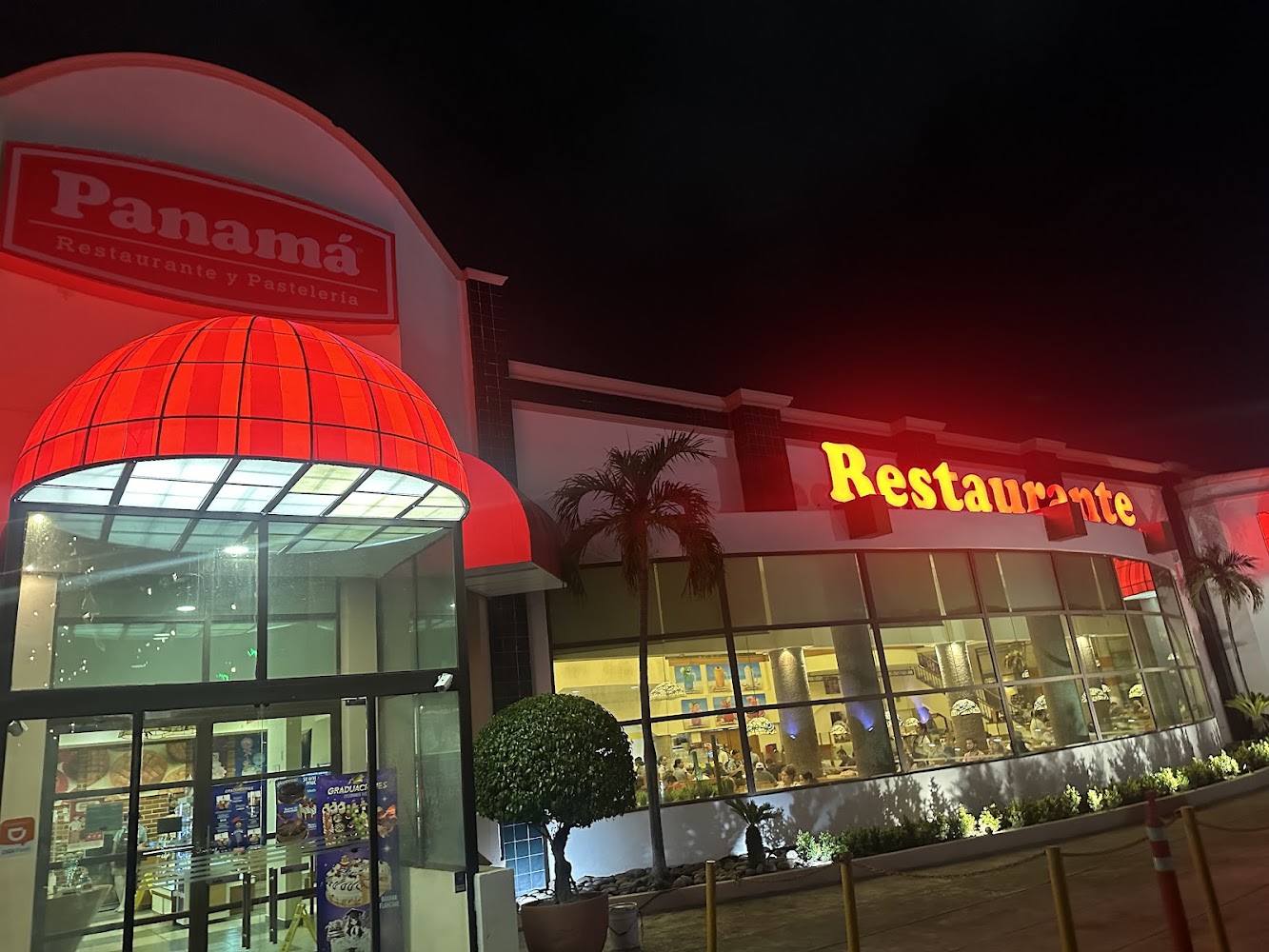 Restaurantes y Pastelerías Panamá Tres Ríos