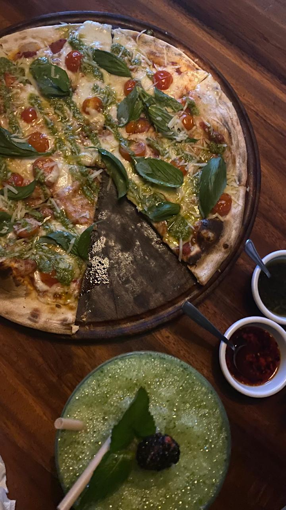 Broken Cheese Pizza San Jorge