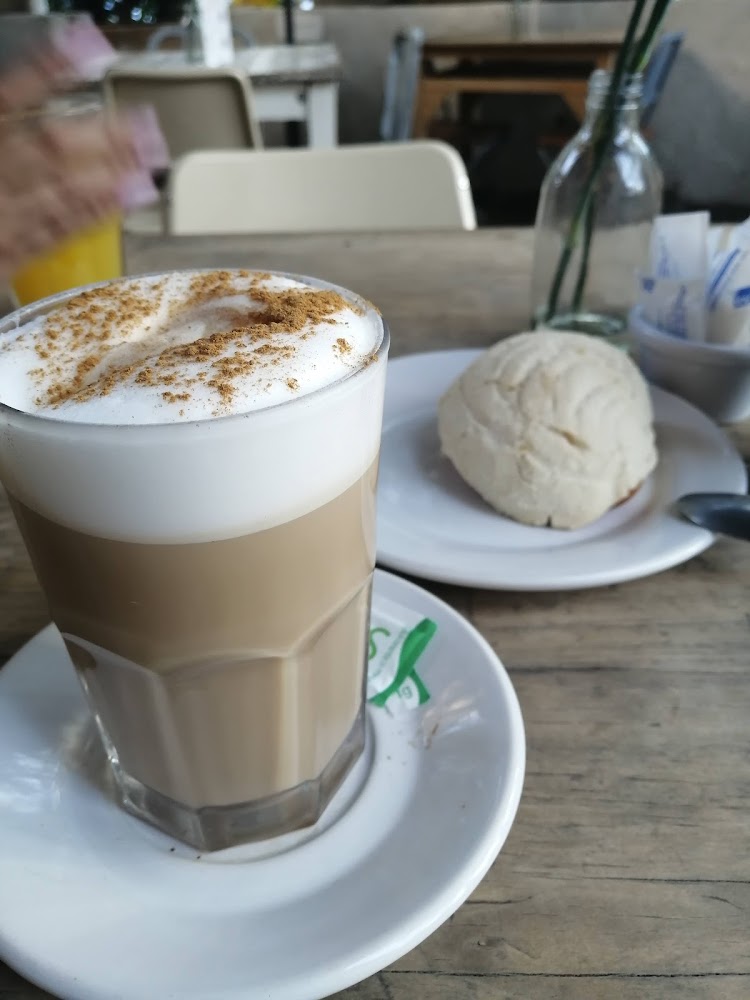 La Cafetería (Casa fuera de casa)