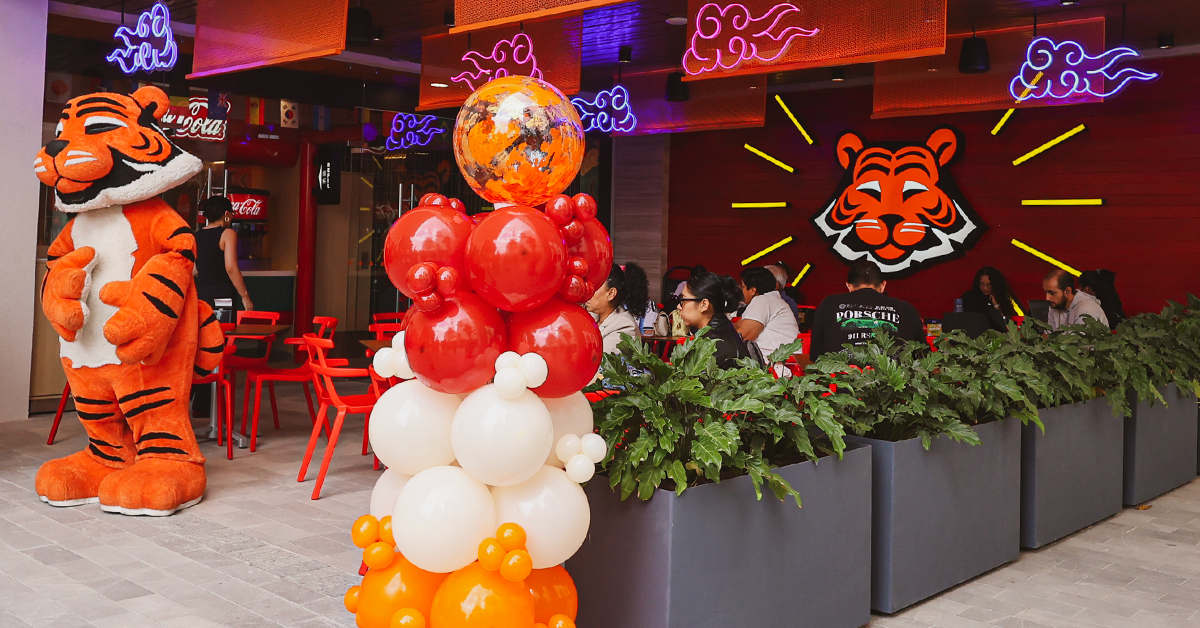 Qin Oriental Food Patio Central