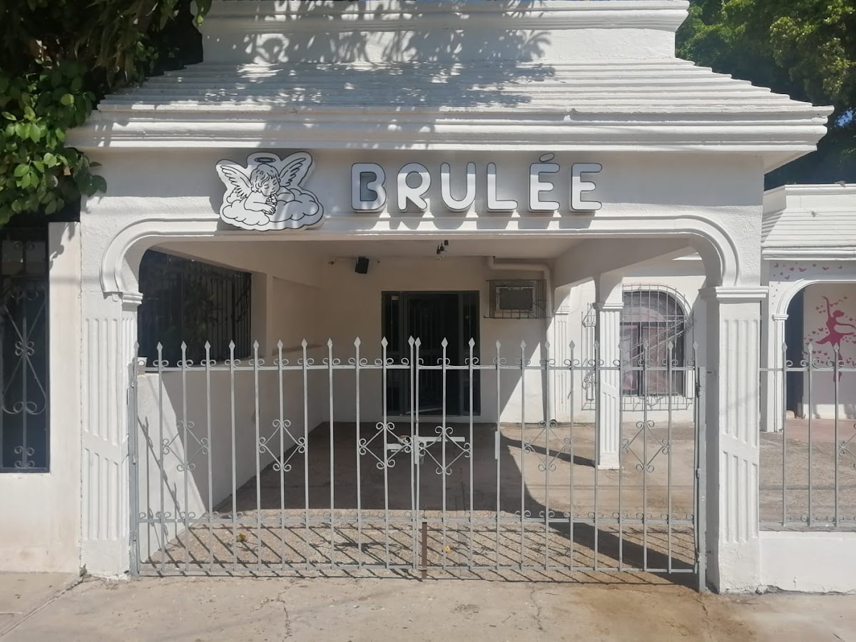 Brulée cafe