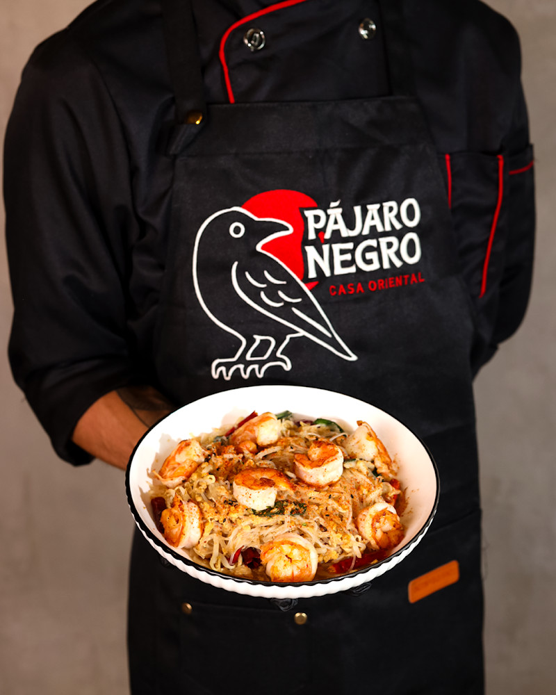 Pájaro Negro Casa Oriental