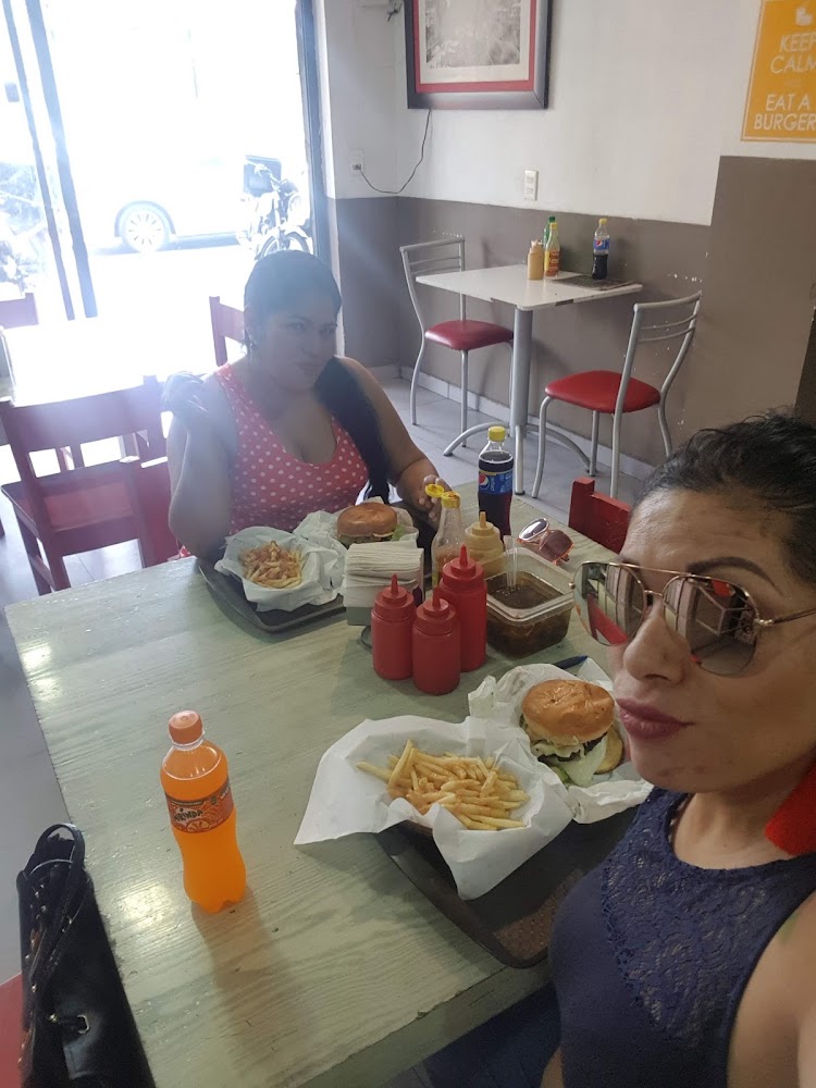 Hamburgruesas Al Carbón