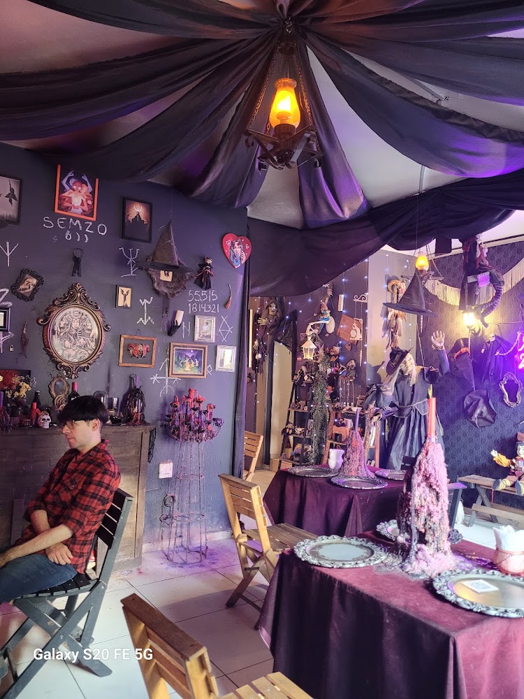 Pretty Witch Cafe Mágico