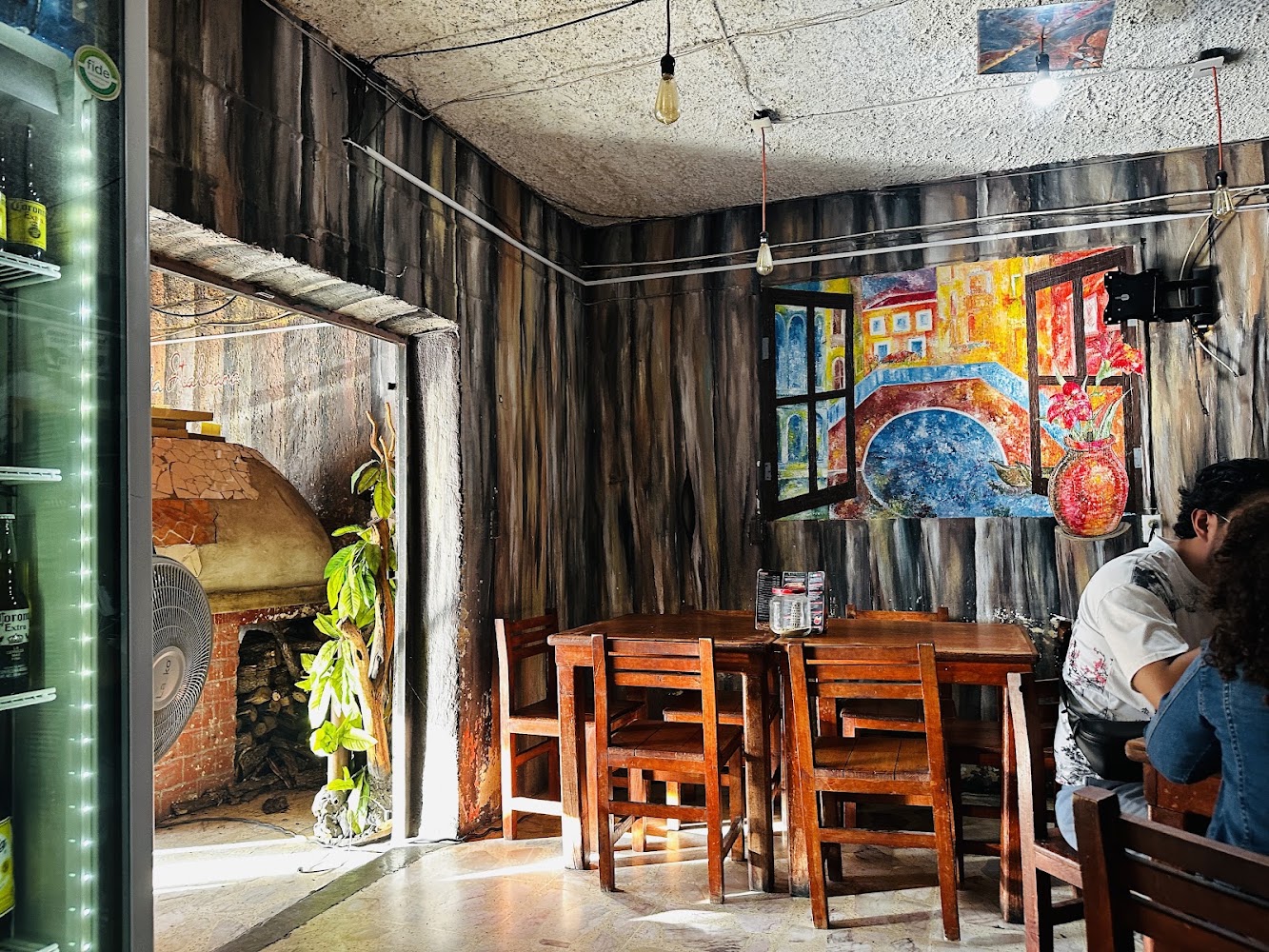Villa Italiana, Pizza a la leña