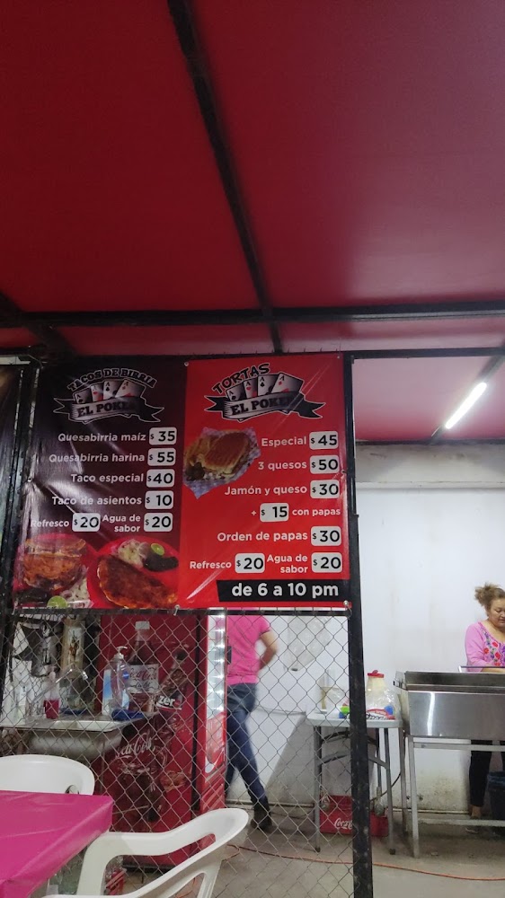 Tacos de birria El Poker