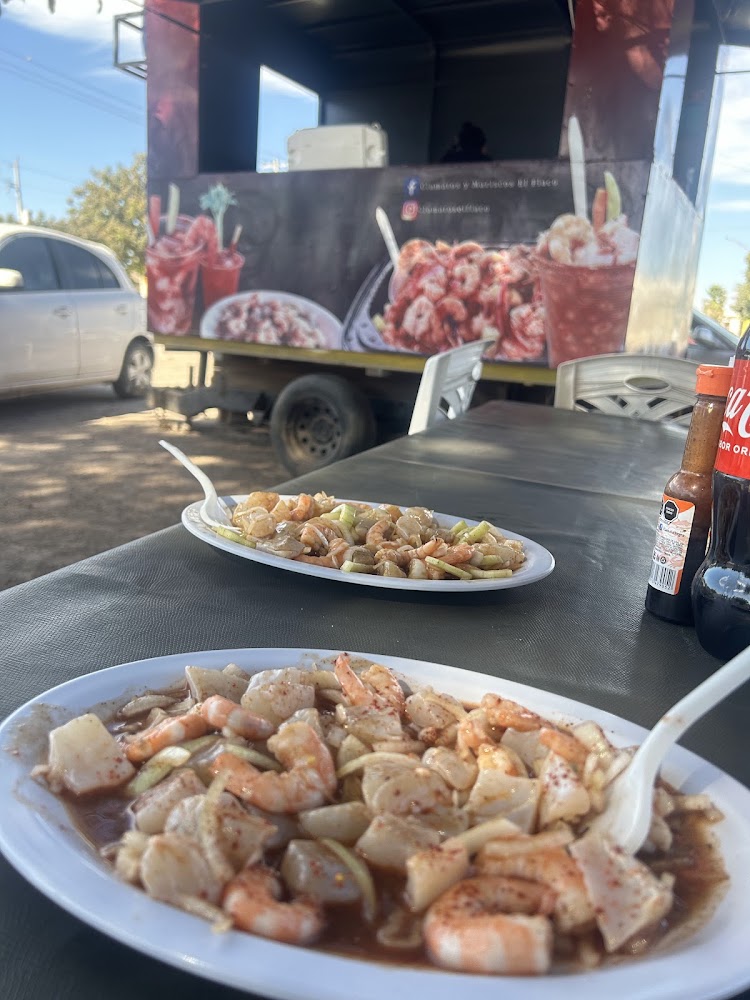 Clamatos y Mariscos El Flaco
