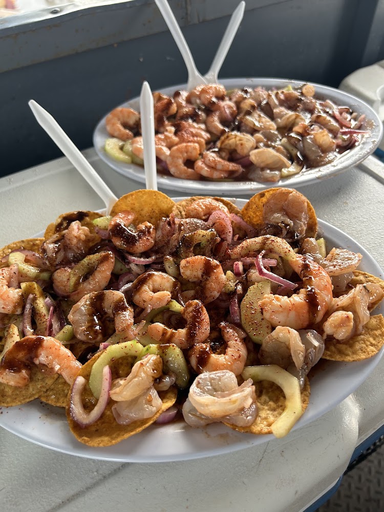 Clamatos y Mariscos El Flaco