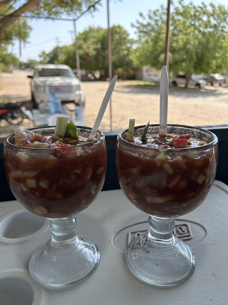 Clamatos y Mariscos El Flaco