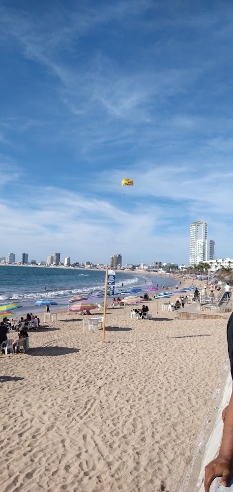 Mariscos El Toro Güero · Mazatlán