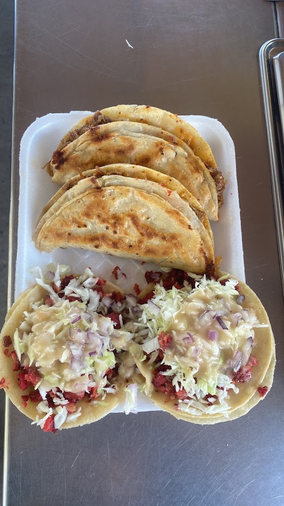 Tacos & Tacos "La Carreta"