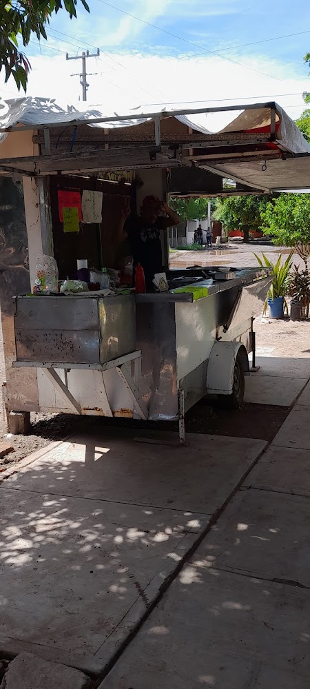 Tacos de Adobada "La Carreta"