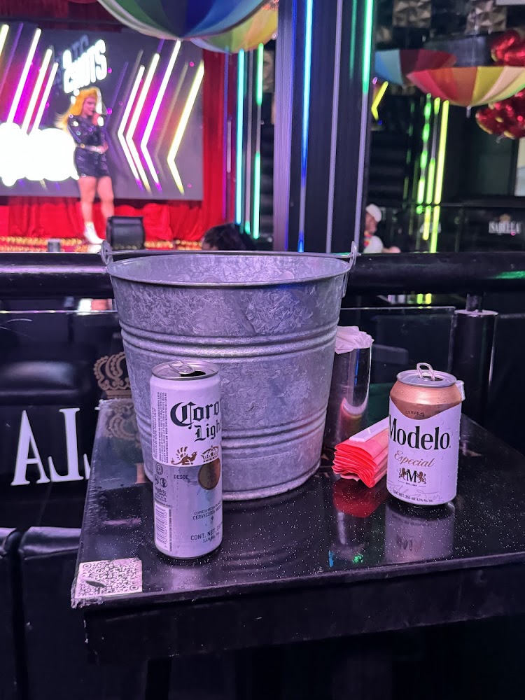 ISABELLA CLUB