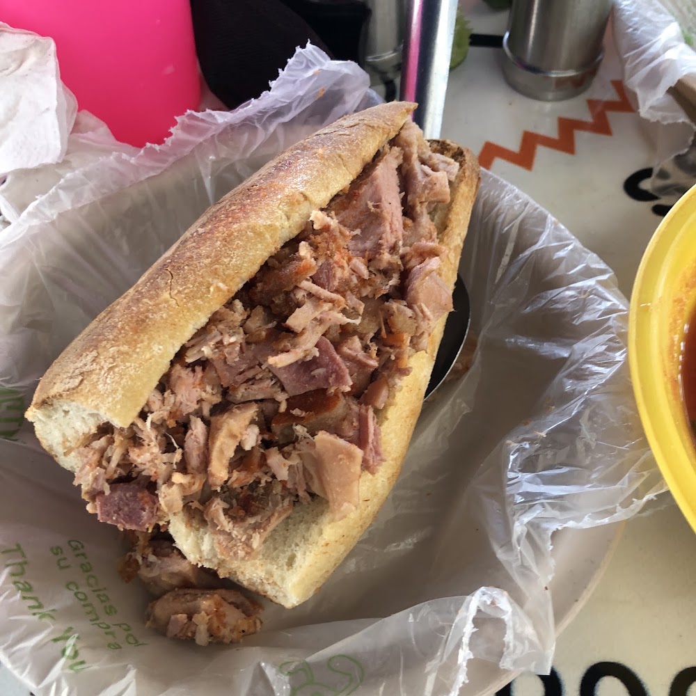 Tortas y Tacos Los Güeros